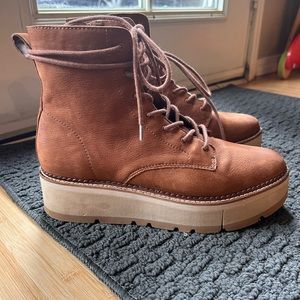 Dolce Vita lace up, platform boots